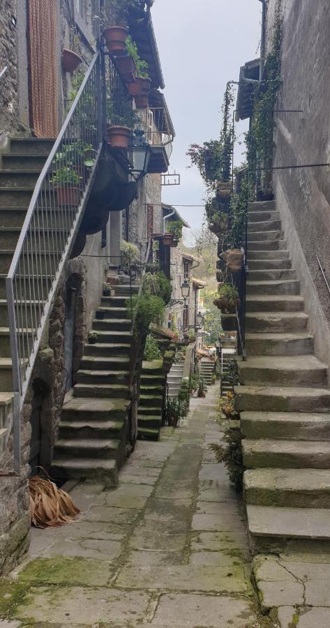 Апартаменты La Dimora Nel Borgo Виторкьяно Экстерьер фото